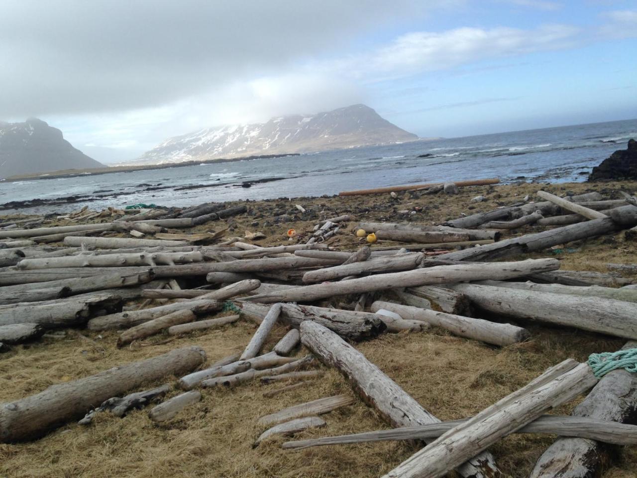 Urdartindur Guesthouse And Cottages Northurfjorthur Экстерьер фото