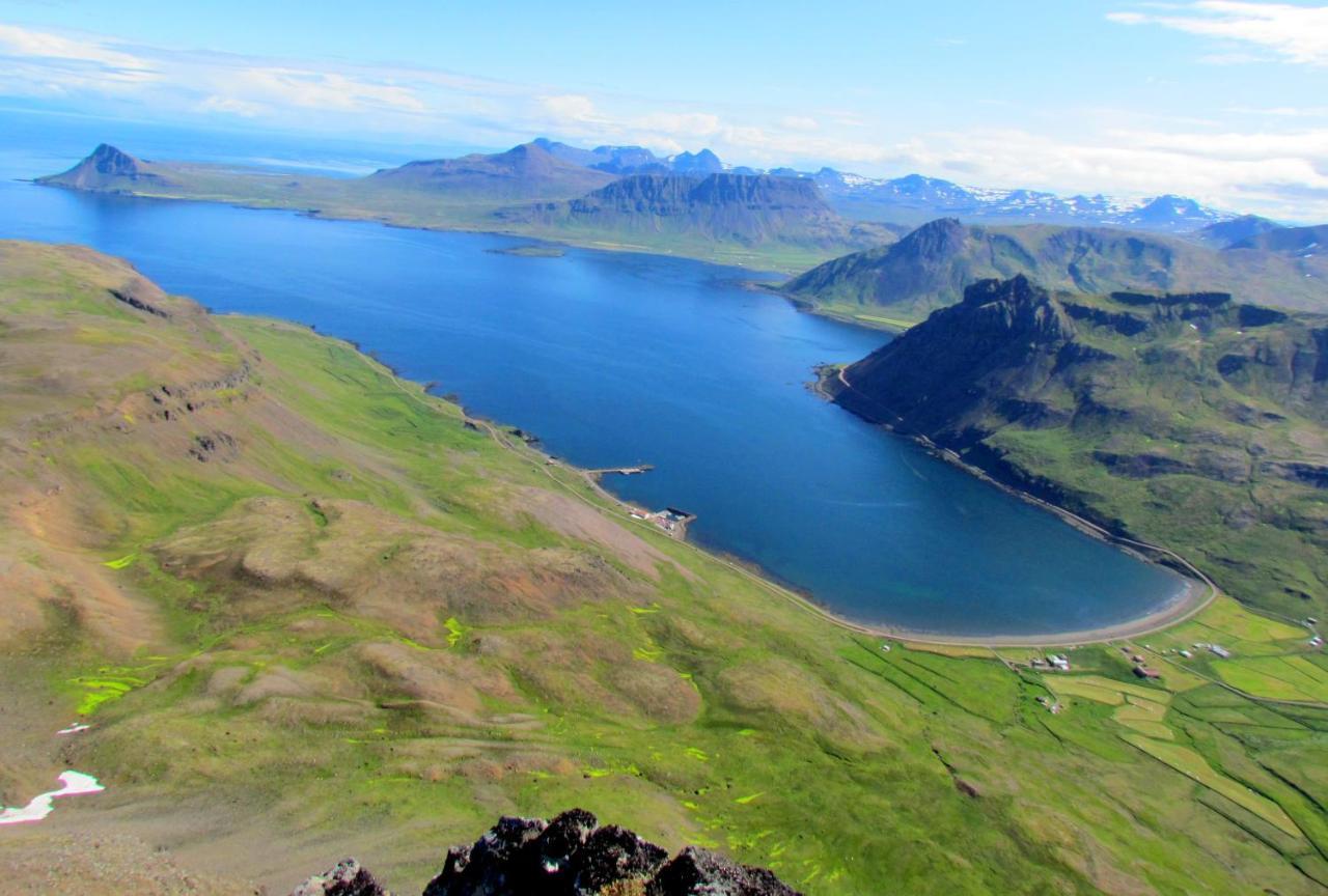 Urdartindur Guesthouse And Cottages Northurfjorthur Экстерьер фото